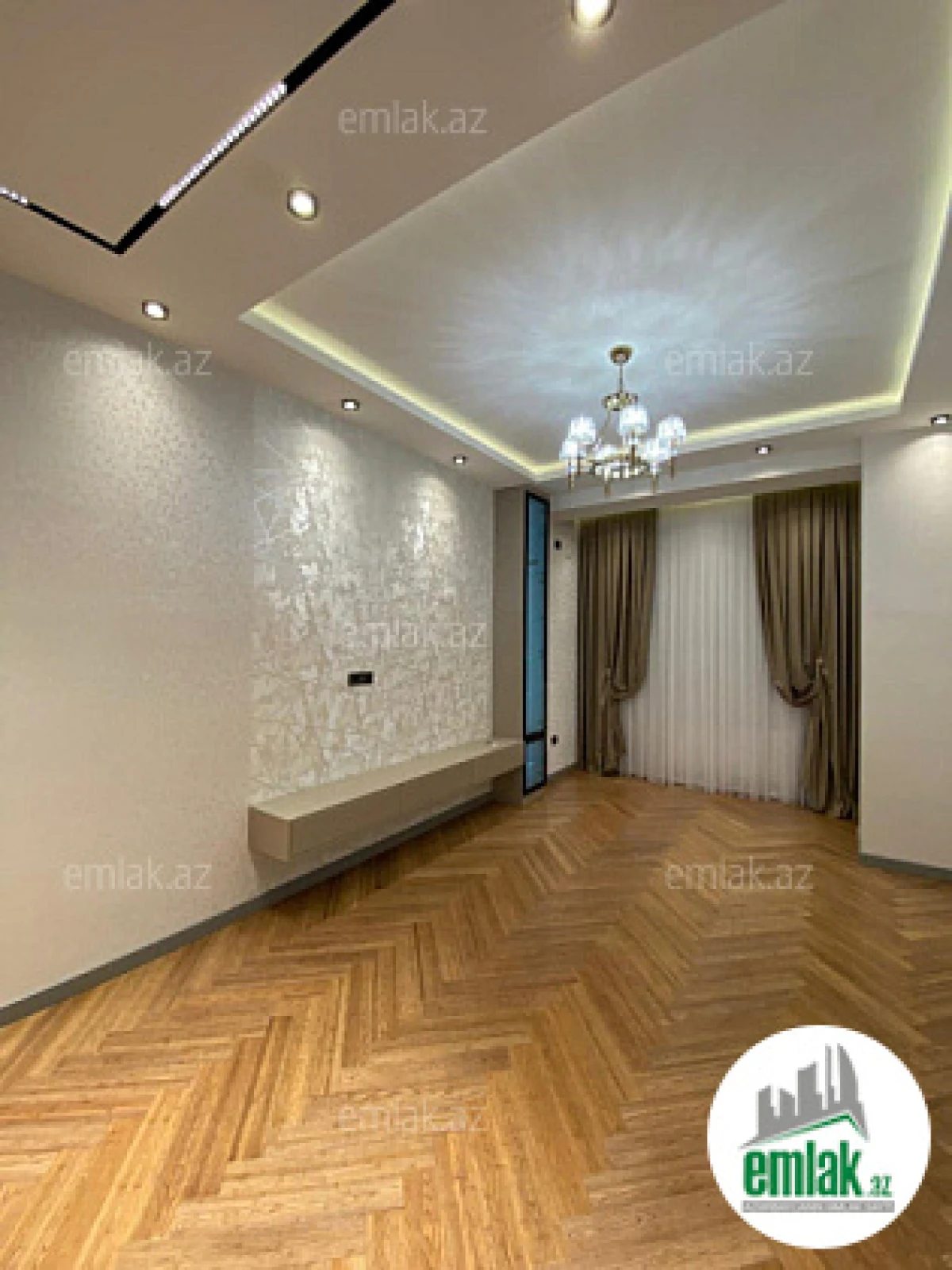 Satılır 2 otaqlı yeni tikili 70 m²