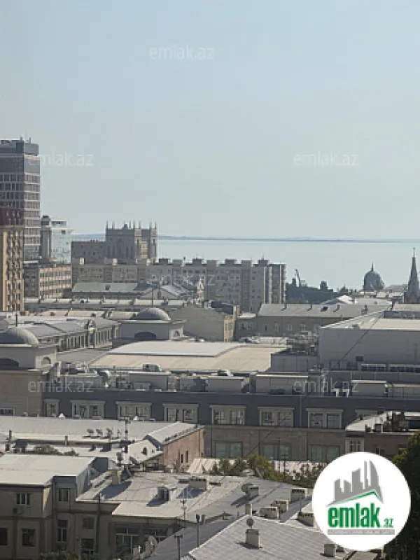 Satılır 4 otaqlı yeni tikili 225 m²