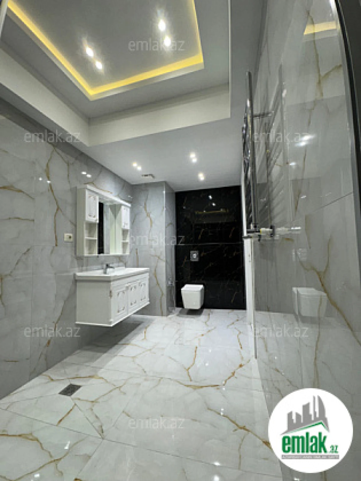 Satılır 4 otaqlı yeni tikili 225 m²