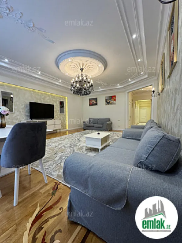 Satılır 4 otaqlı yeni tikili 225 m²