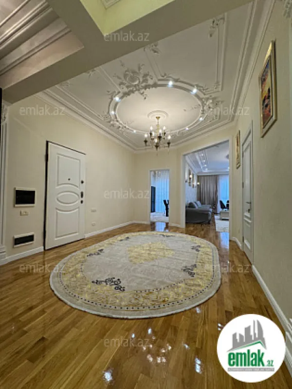 Satılır 4 otaqlı yeni tikili 225 m²