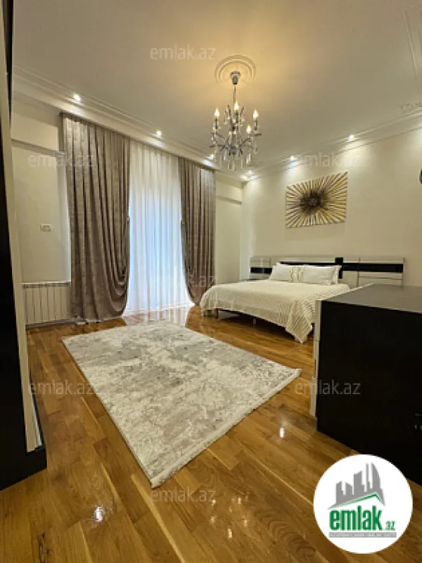 Satılır 4 otaqlı yeni tikili 225 m²