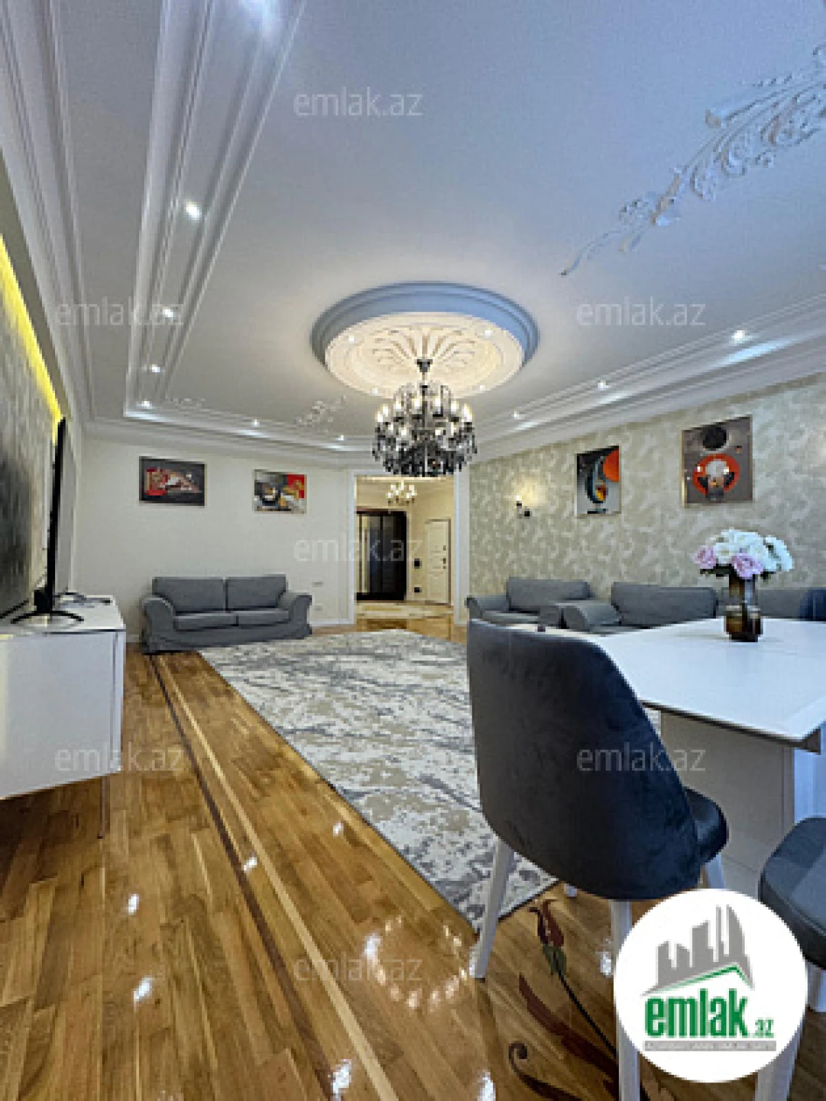 Satılır 4 otaqlı yeni tikili 225 m²