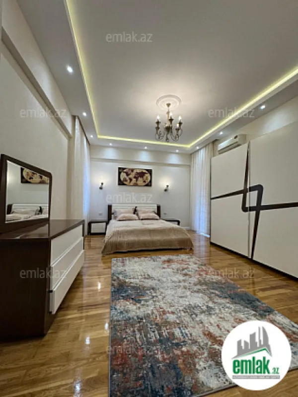 Satılır 4 otaqlı yeni tikili 225 m²