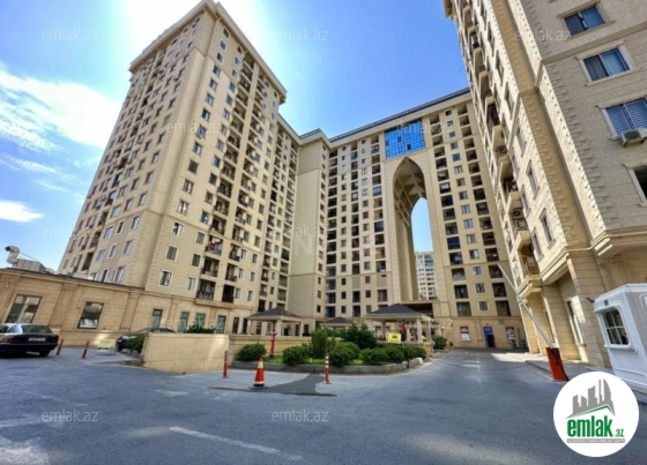 Satılır 5 otaqlı yeni tikili 330 m²