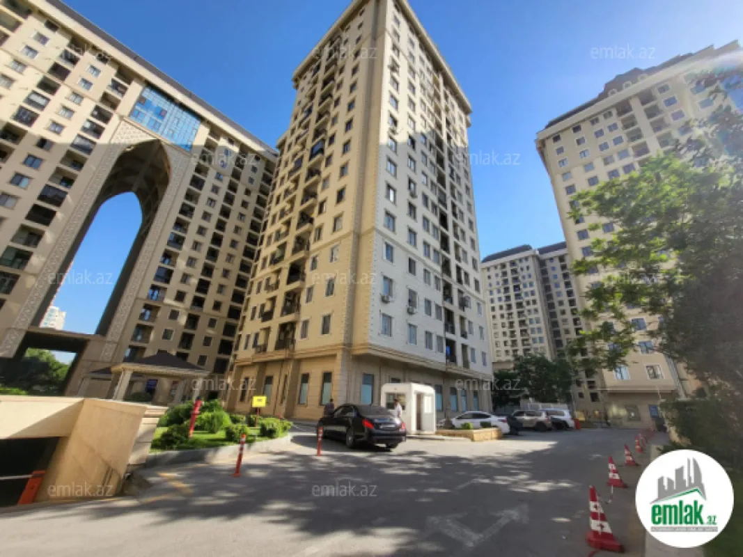 Satılır 5 otaqlı yeni tikili 330 m²