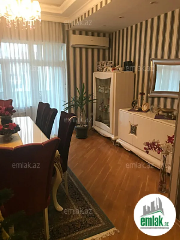 Satılır 4 otaqlı yeni tikili 138 m²