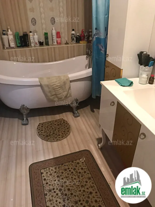 Satılır 4 otaqlı yeni tikili 138 m²