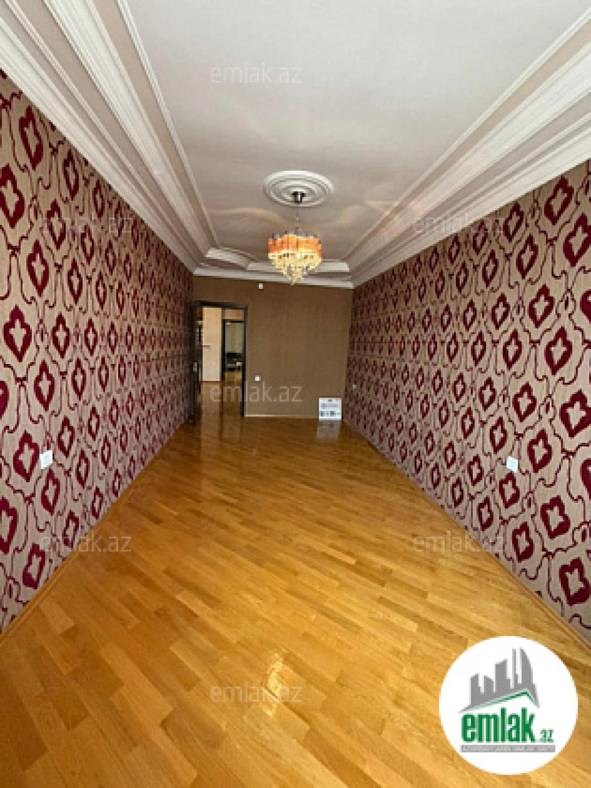 Satılır 3 otaqlı yeni tikili 140 m²