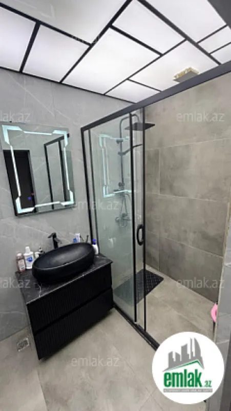 Satılır 3 otaqlı köhnə tikili 60 m²