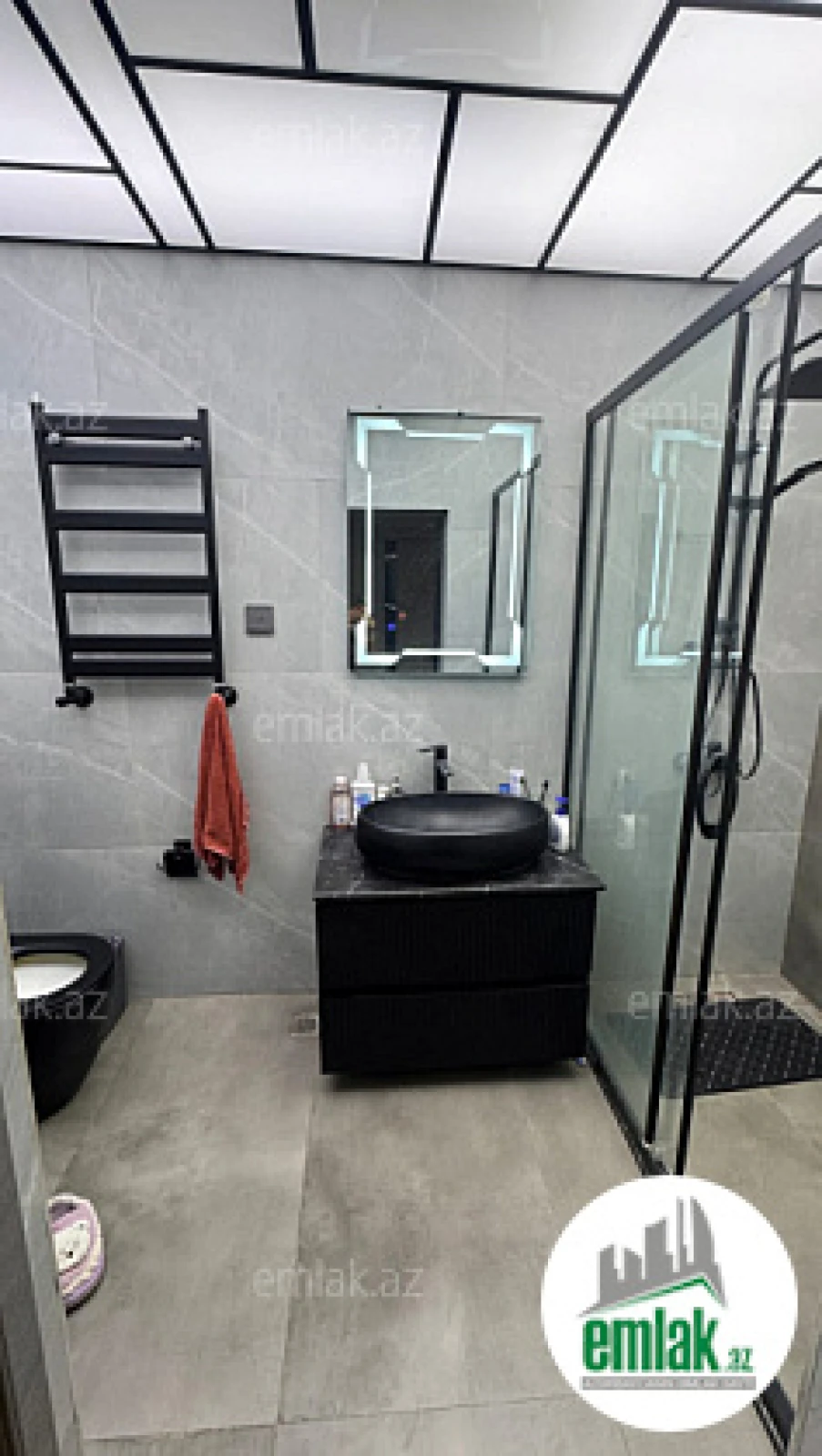 Satılır 3 otaqlı köhnə tikili 60 m²