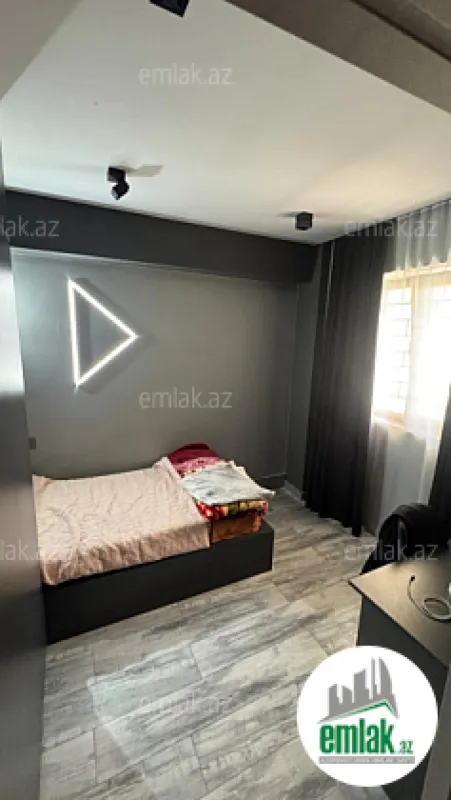 Satılır 3 otaqlı köhnə tikili 60 m²