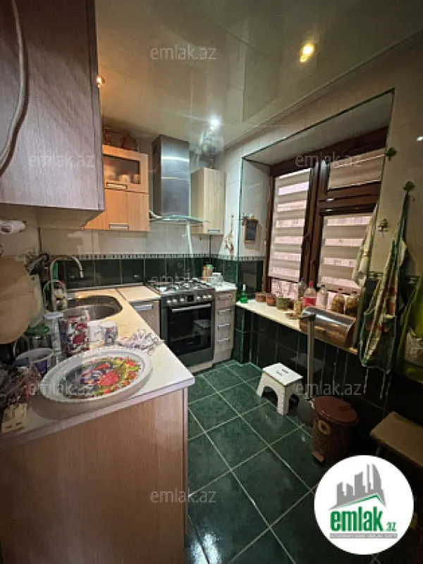 Satılır 3 otaqlı köhnə tikili 63 m²