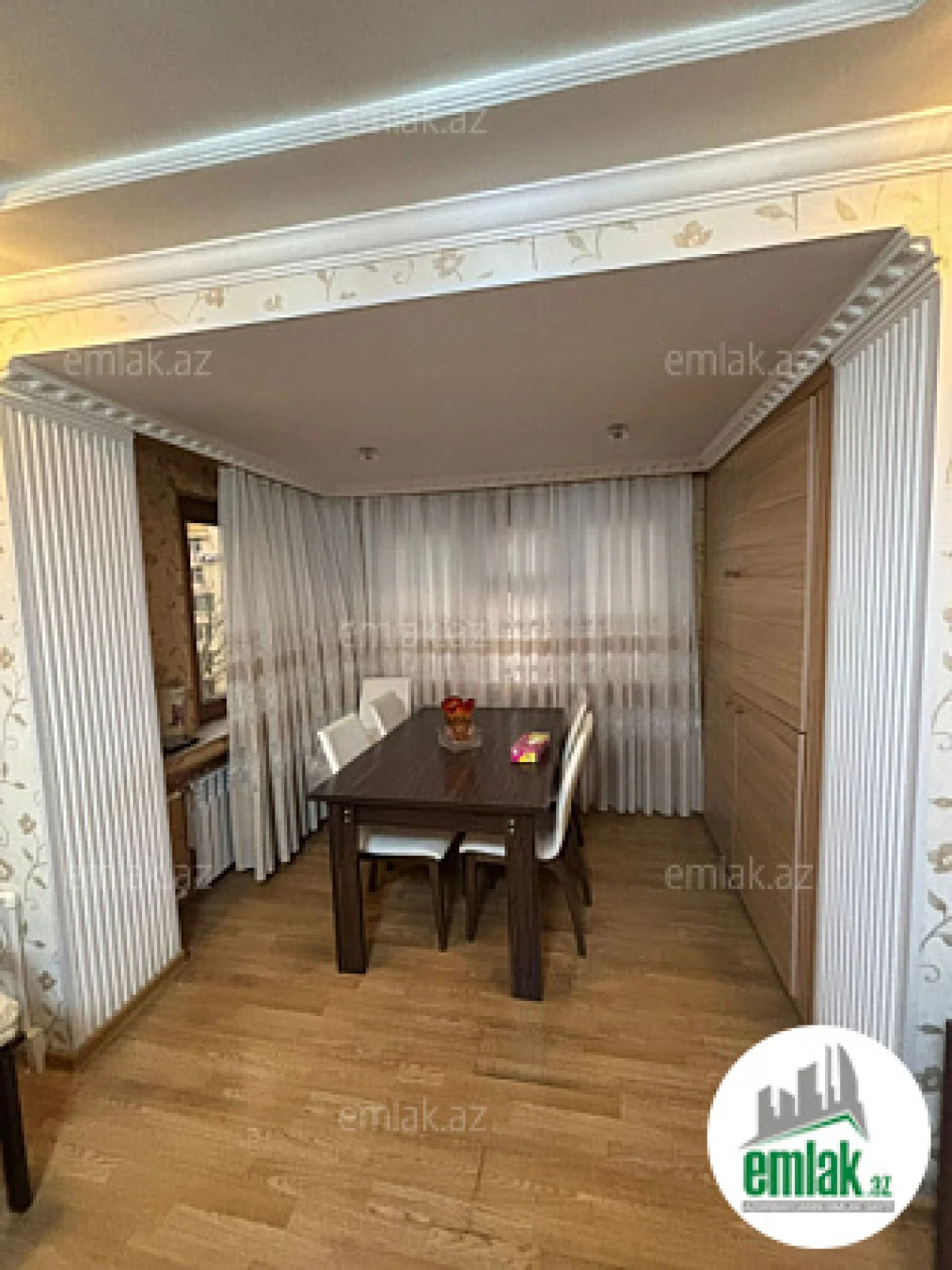 Satılır 3 otaqlı köhnə tikili 63 m²
