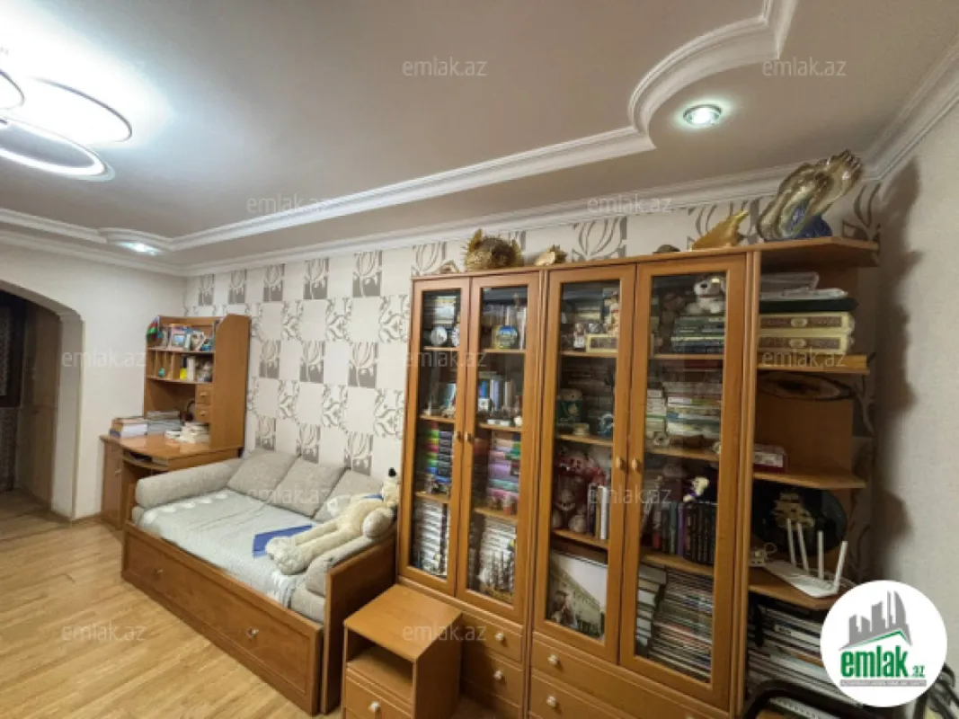 Satılır 3 otaqlı köhnə tikili 63 m²