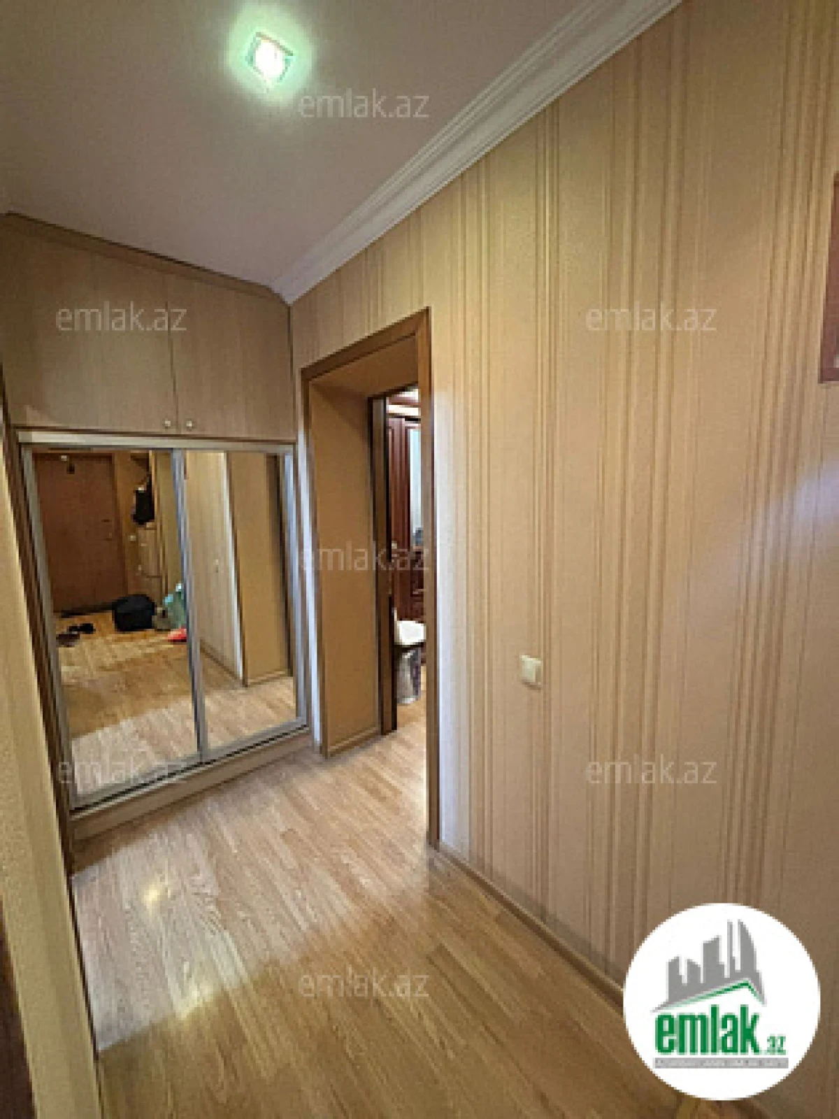 Satılır 3 otaqlı köhnə tikili 63 m²
