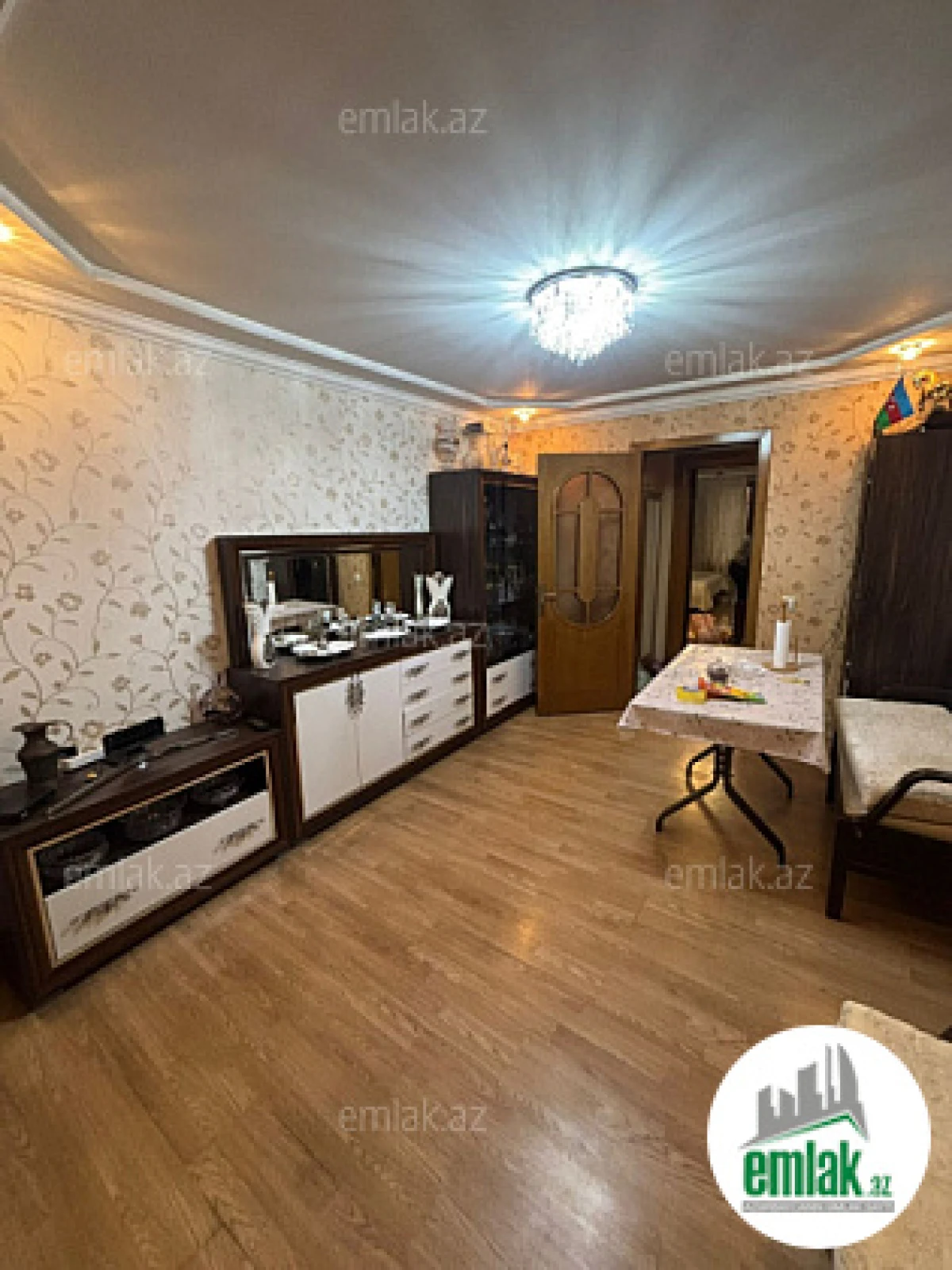 Satılır 3 otaqlı köhnə tikili 63 m²
