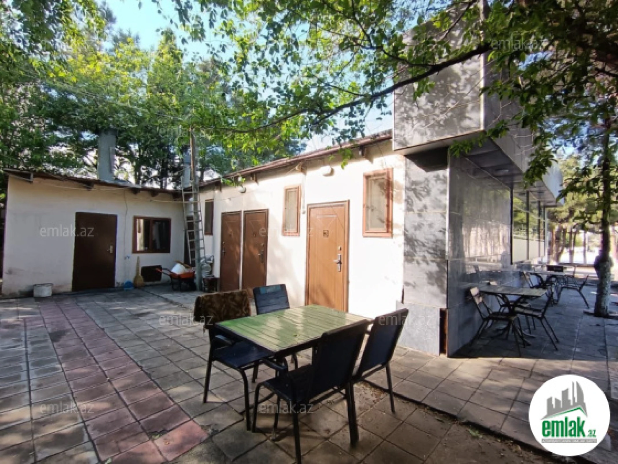 Satılır 3 otaqlı obyekt 160 m²