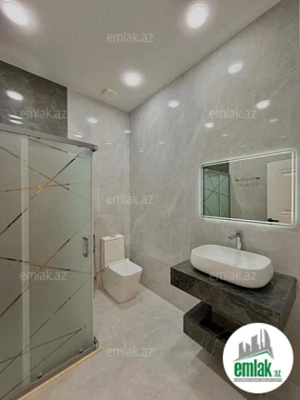 Satılır 4 otaqlı mənzil 150 m²