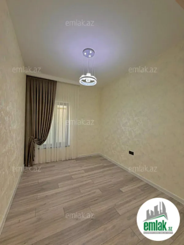 Satılır 4 otaqlı mənzil 150 m²