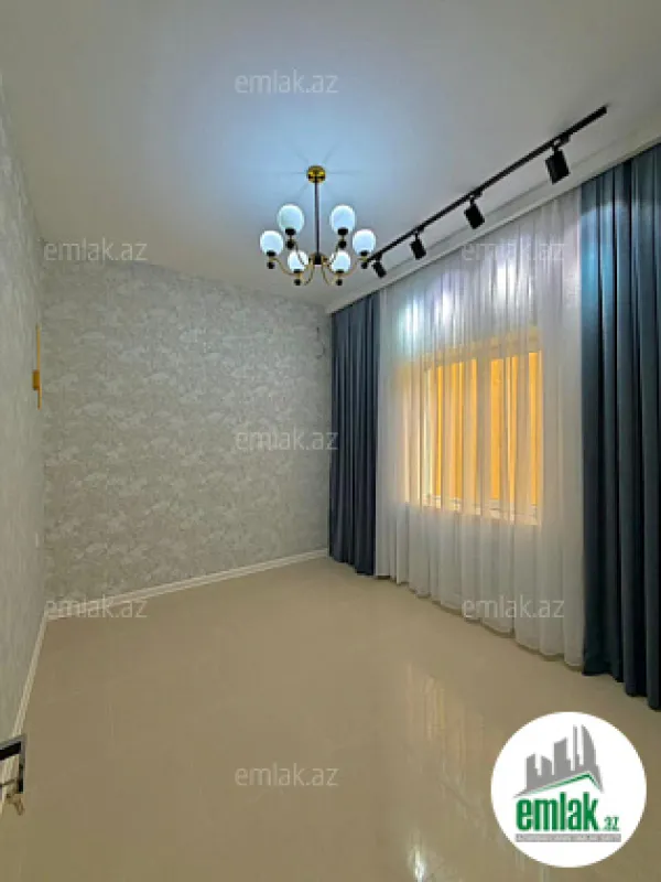 Satılır 4 otaqlı mənzil 140 m²