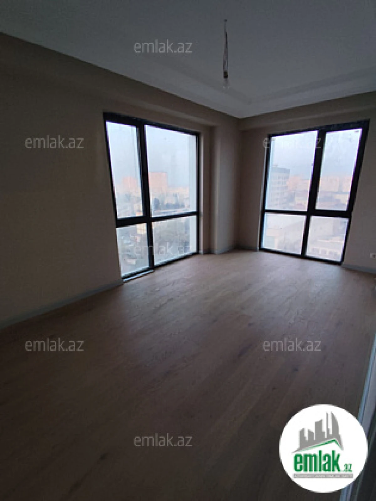 Satılır 2 otaqlı yeni tikili 61 m²