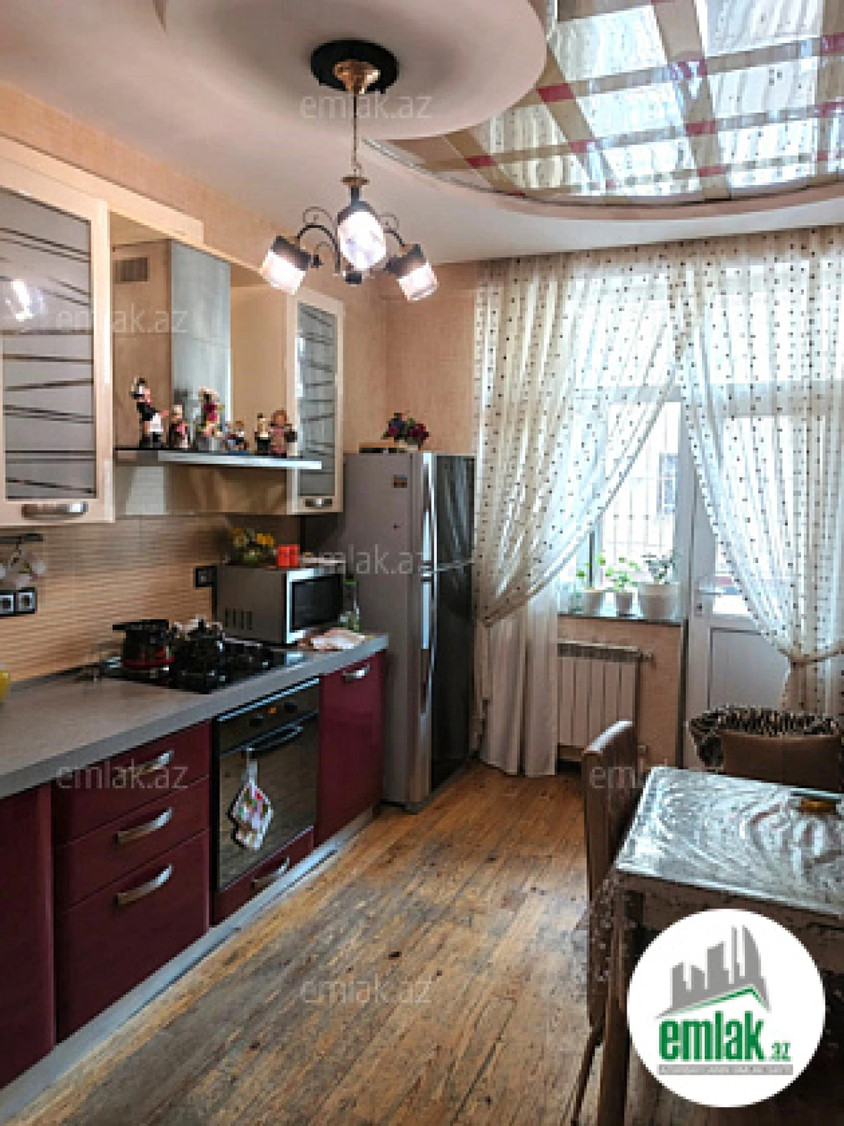Satılır 2 otaqlı yeni tikili 95 m²