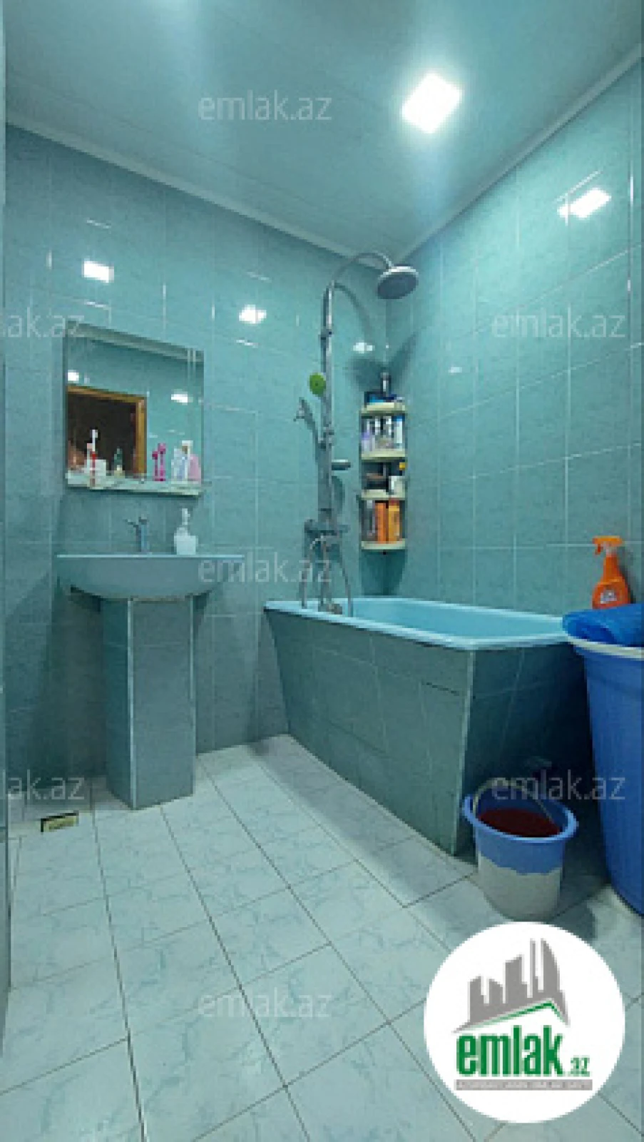 Satılır 3 otaqlı köhnə tikili 85 m²