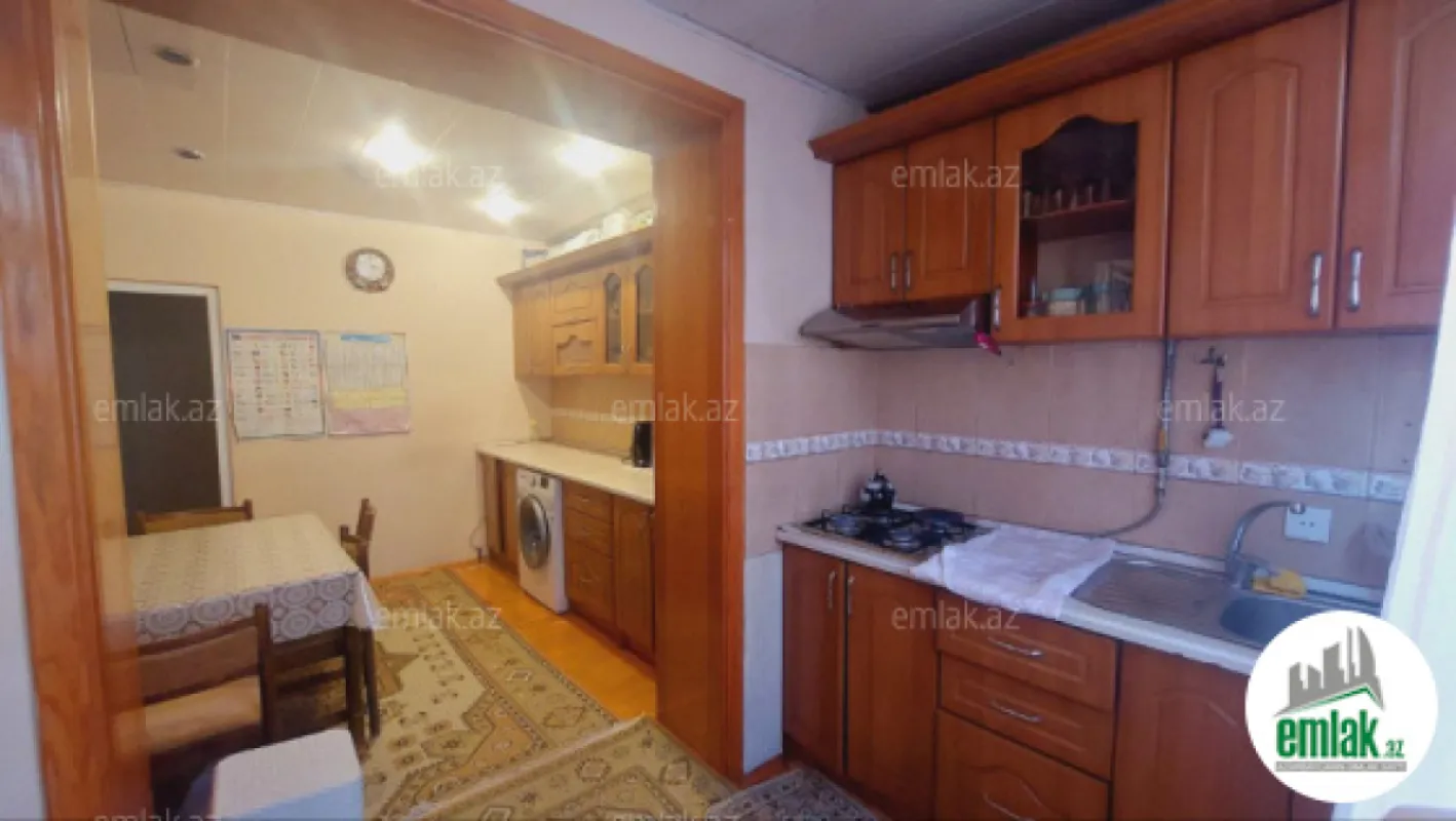 Satılır 3 otaqlı köhnə tikili 85 m²