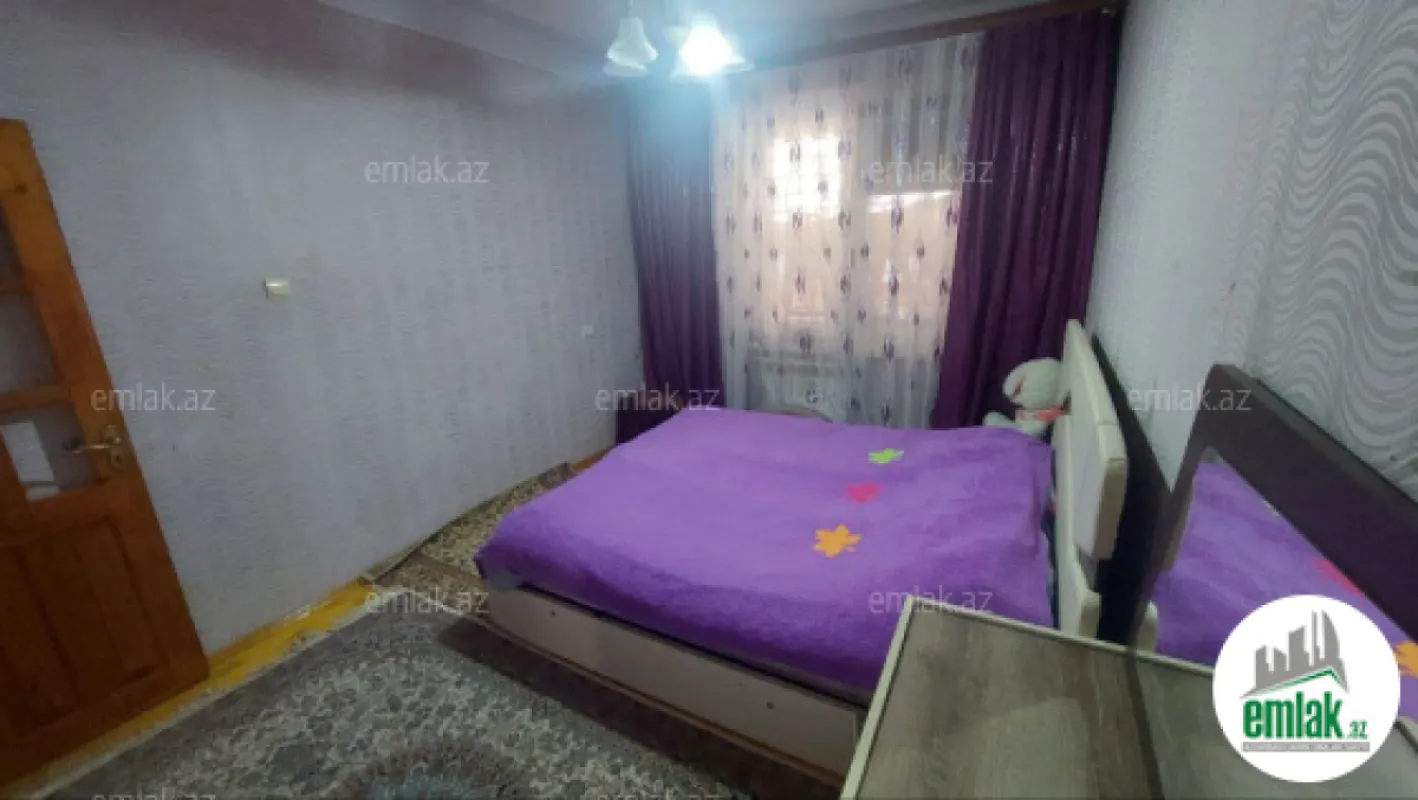 Satılır 3 otaqlı köhnə tikili 85 m²