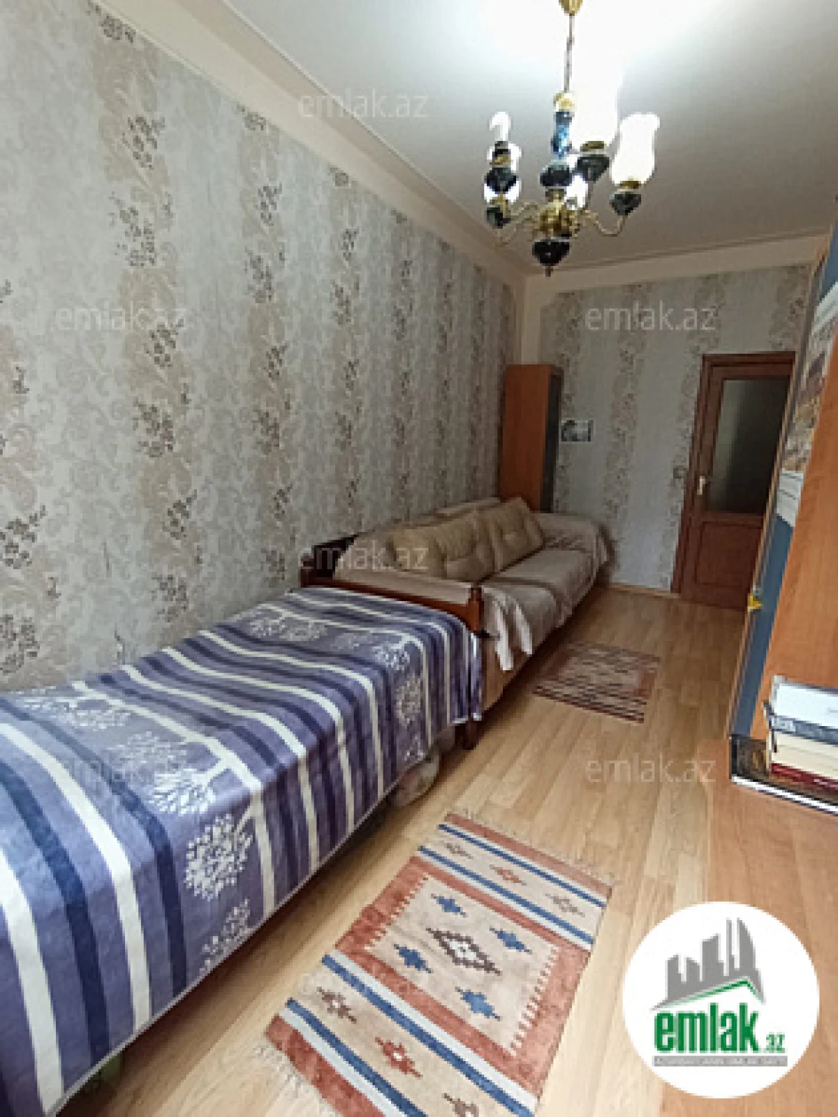 Satılır 3 otaqlı köhnə tikili 70 m²