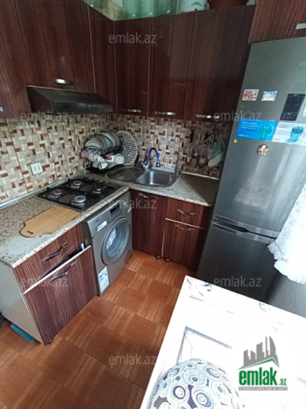 Satılır 3 otaqlı köhnə tikili 70 m²