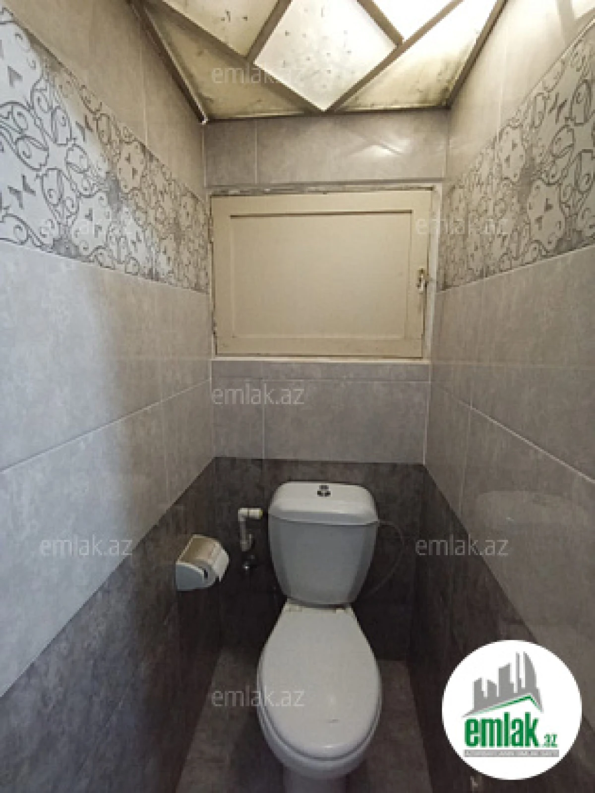 Satılır 3 otaqlı köhnə tikili 70 m²