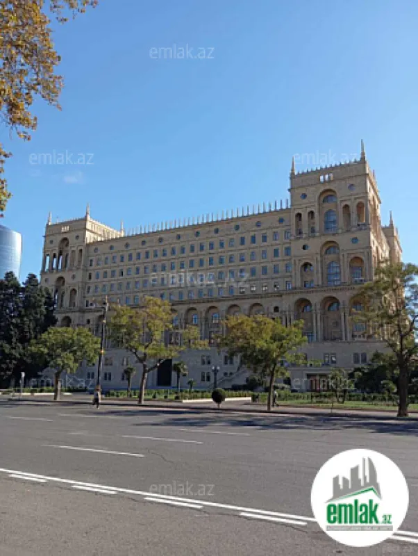 Satılır 2 otaqlı köhnə tikili 50 m²