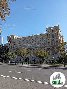 Satılır 2 otaqlı köhnə tikili 50 m²