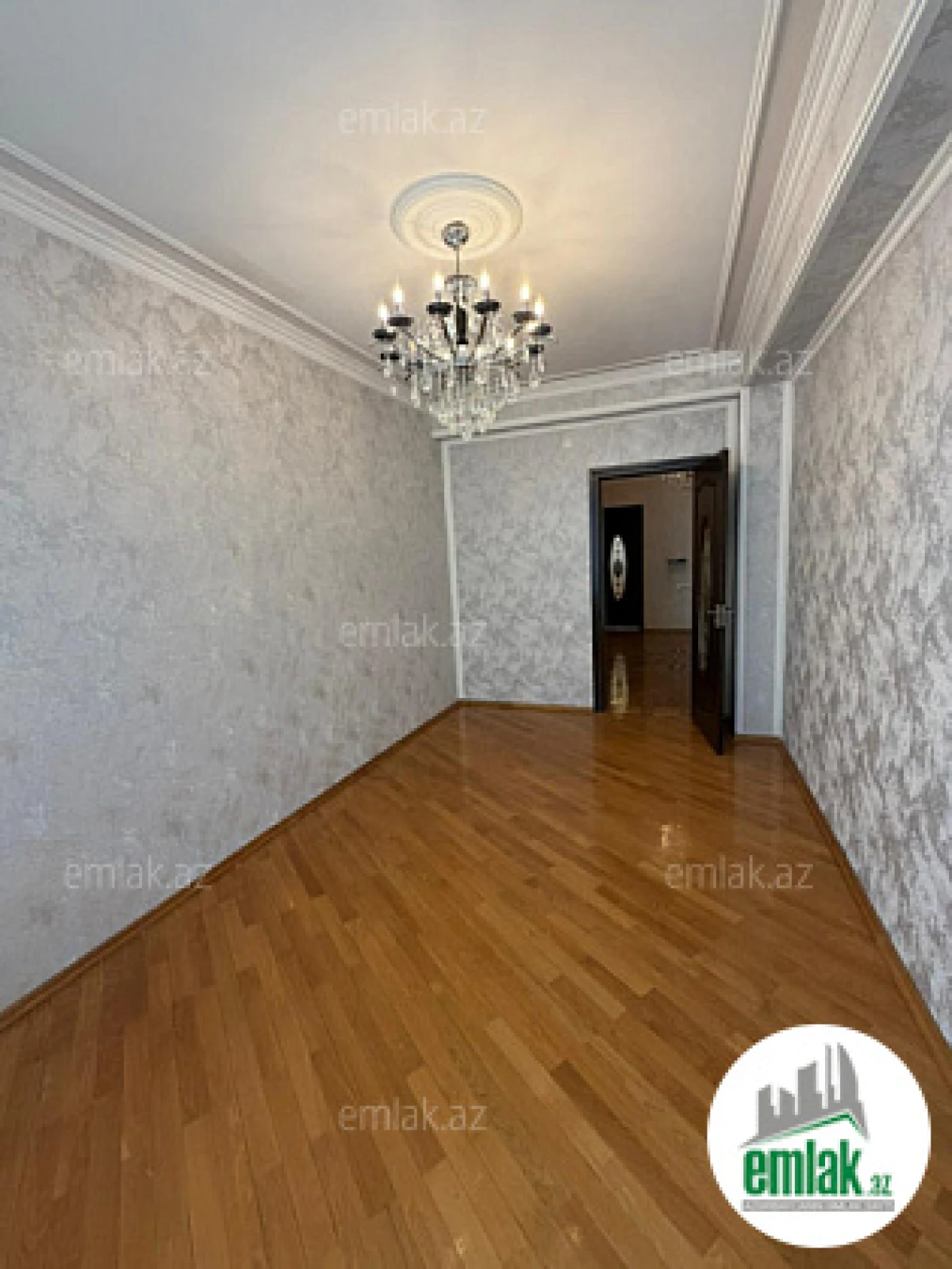 Satılır 3 otaqlı yeni tikili 140 m²