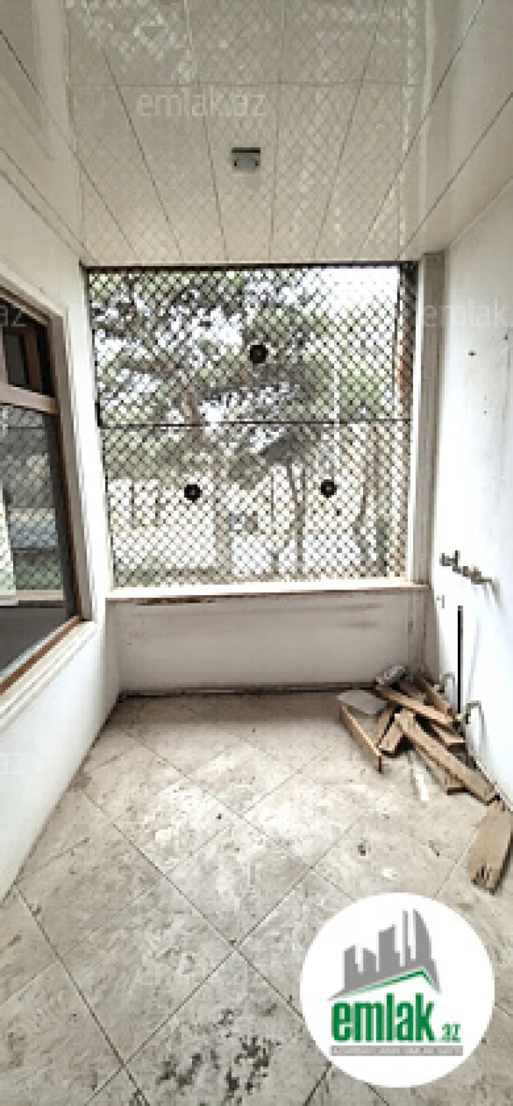 Satılır 3 otaqlı köhnə tikili 80 m²