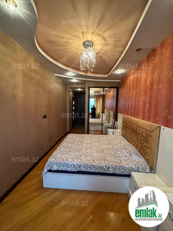 Satılır 4 otaqlı yeni tikili 215 m²