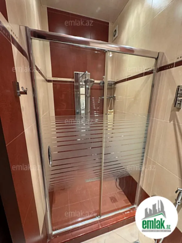 Satılır 4 otaqlı yeni tikili 215 m²