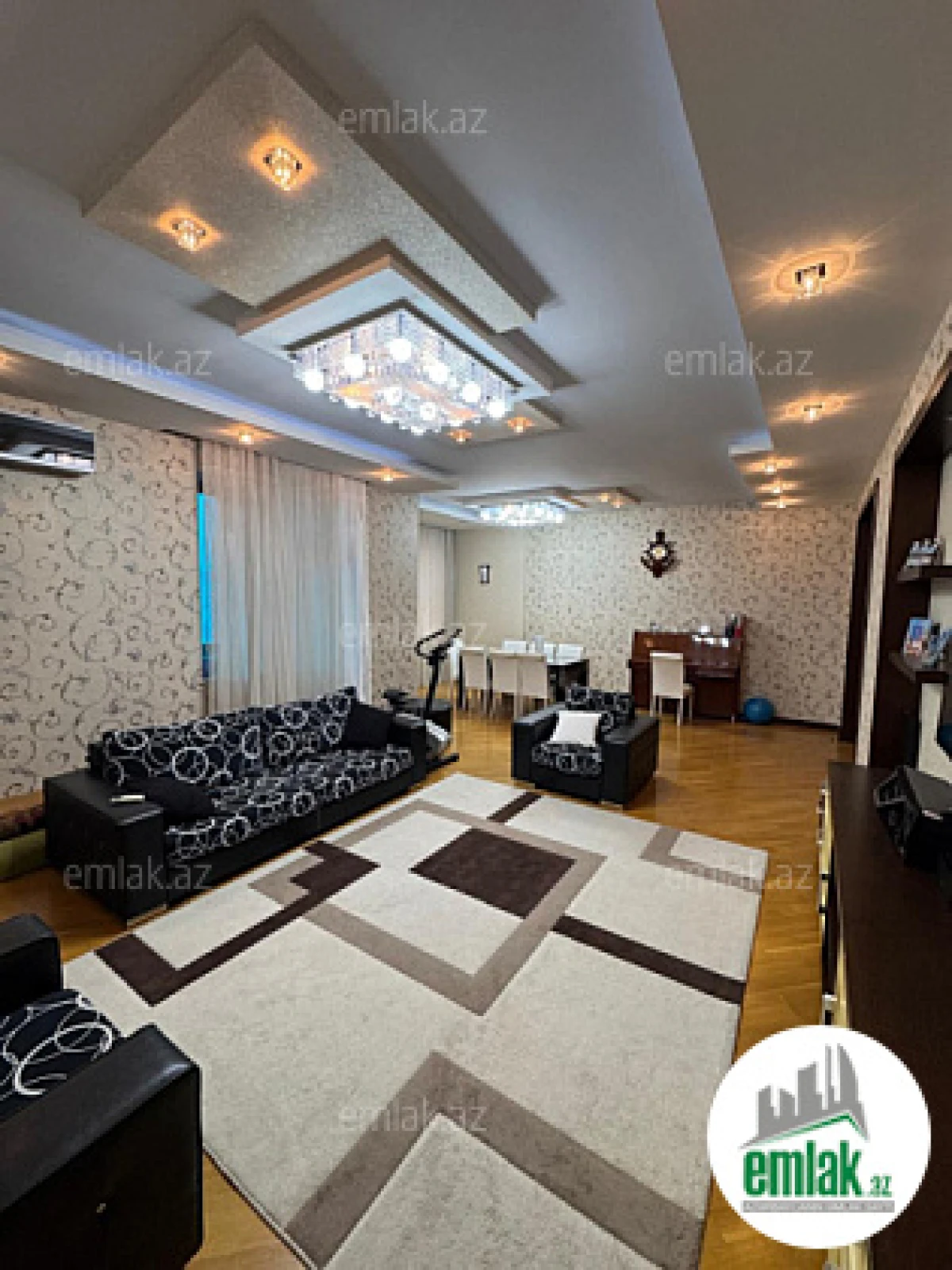 Satılır 4 otaqlı yeni tikili 215 m²