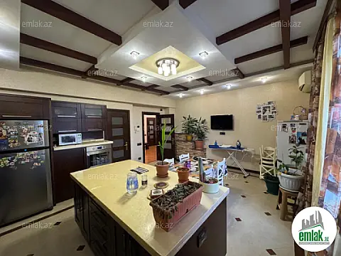 Satılır 4 otaqlı yeni tikili 215 m² — Bakı, 3-cü mikrorayon 4 otaq 215.00 m²