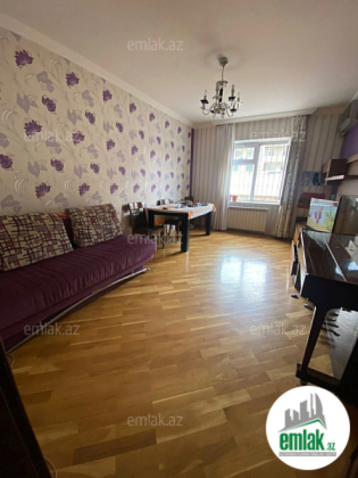 Satılır 4 otaqlı köhnə tikili 100 m²