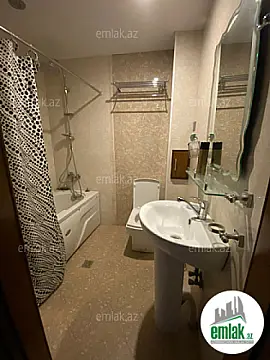 Satılır 4 otaqlı köhnə tikili 100 m²