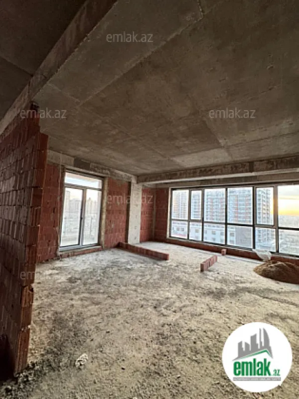 Satılır 3 otaqlı yeni tikili 100 m²