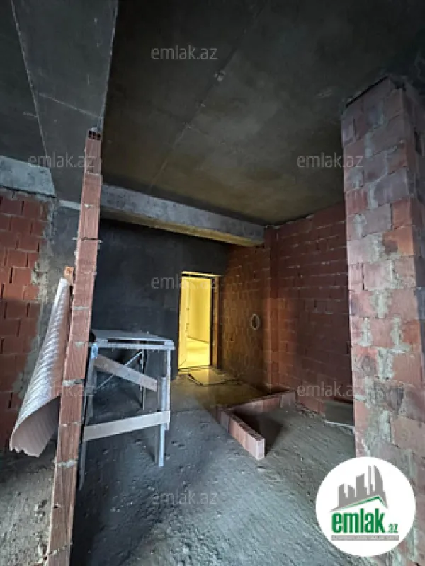 Satılır 3 otaqlı yeni tikili 100 m²