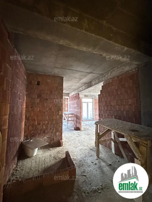 Satılır 3 otaqlı yeni tikili 100 m²