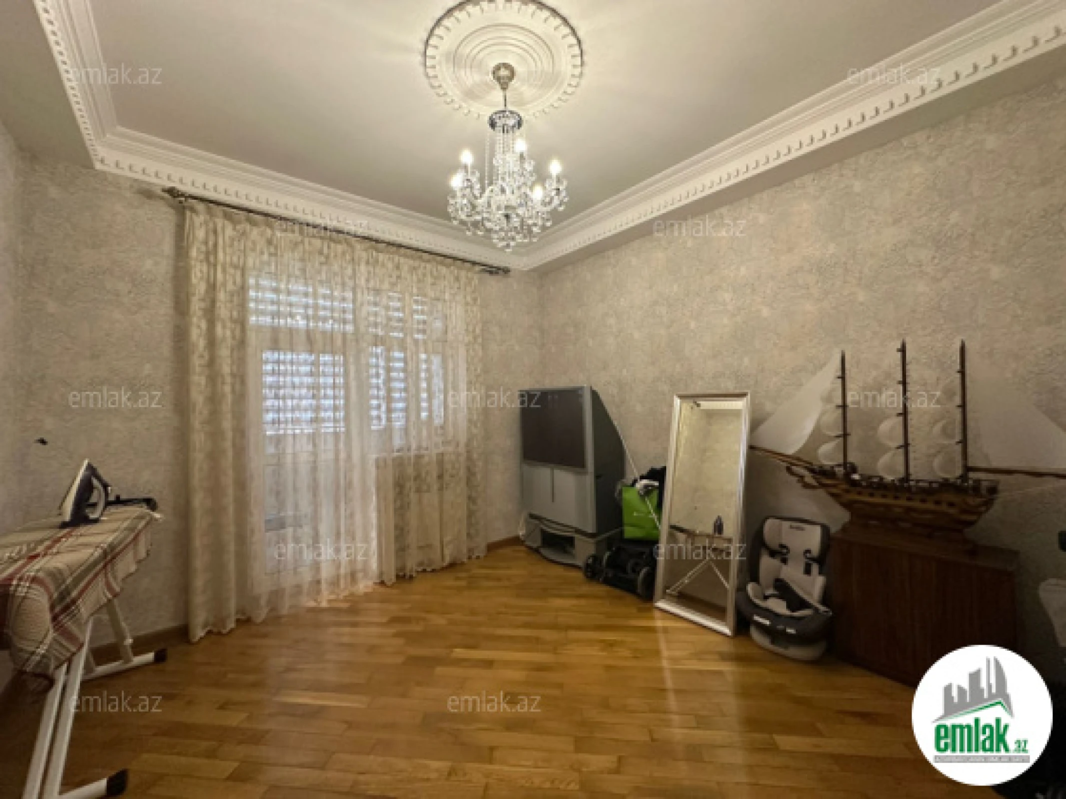 Satılır 4 otaqlı yeni tikili 175 m²