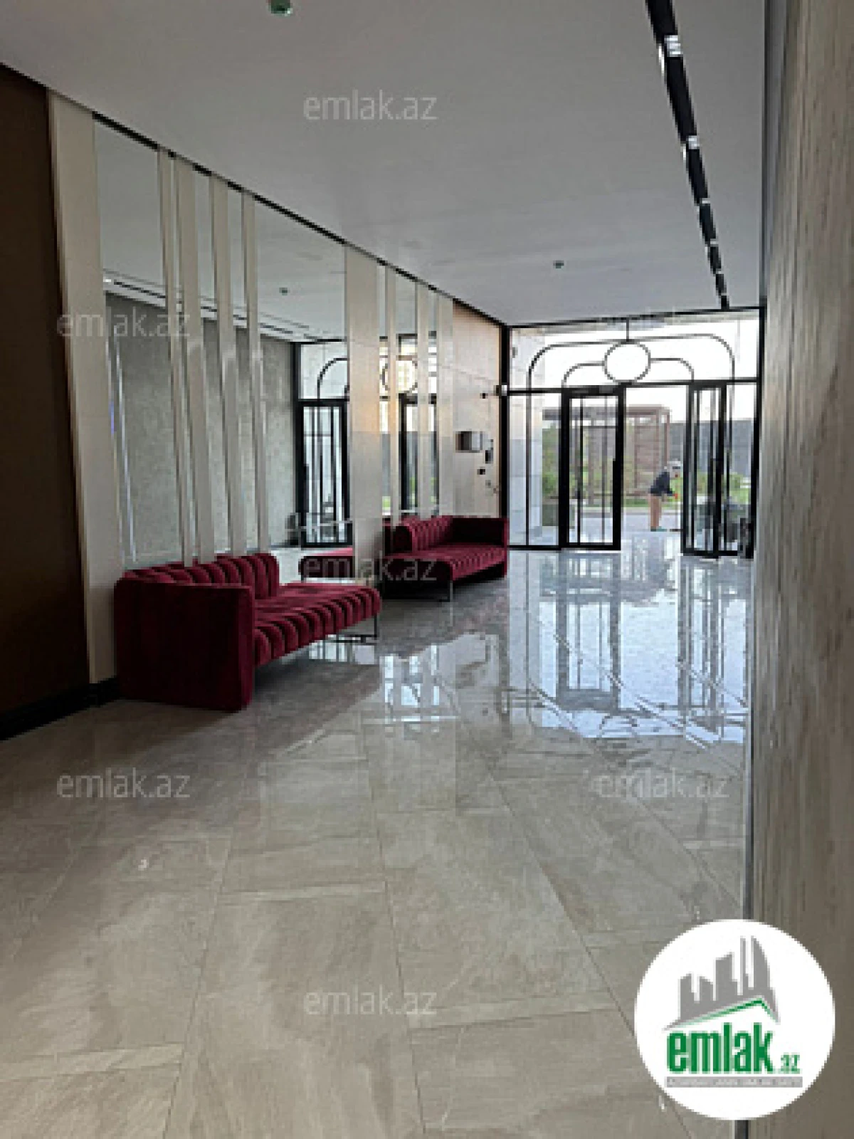 Satılır 2 otaqlı yeni tikili 60 m²