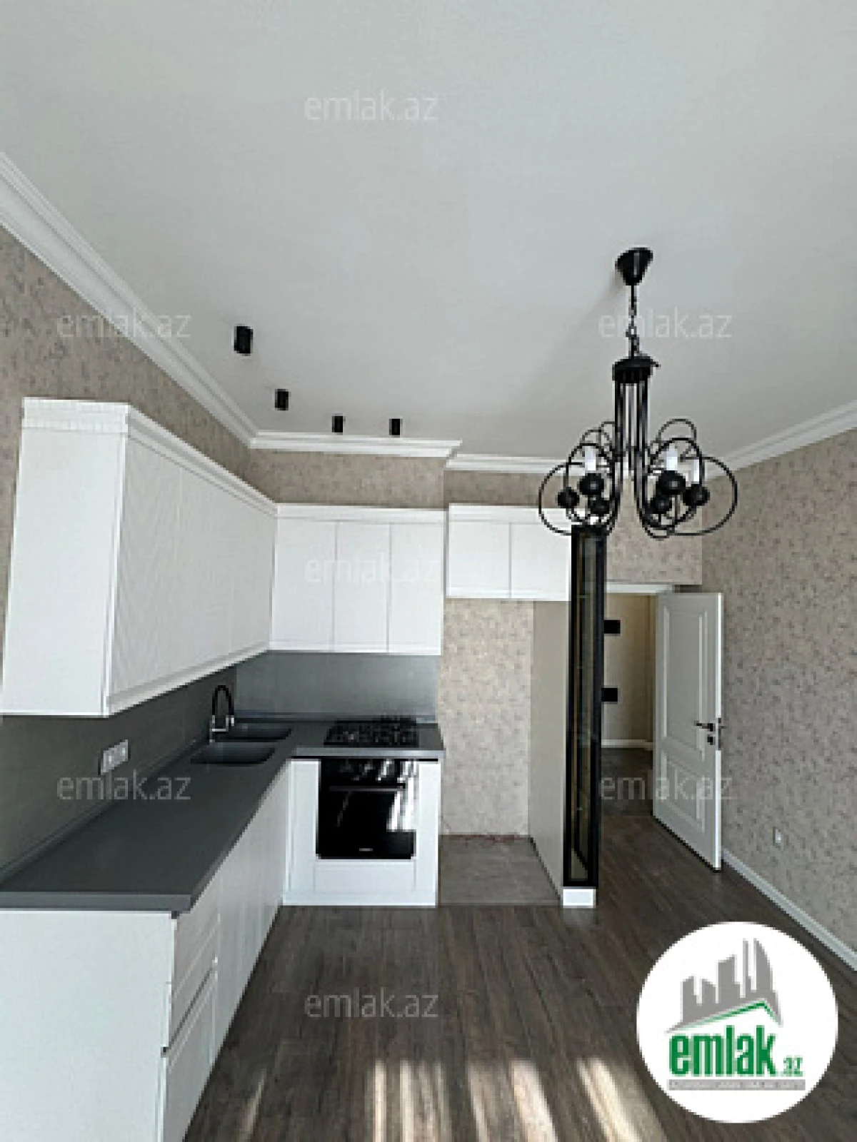 Satılır 2 otaqlı yeni tikili 60 m²