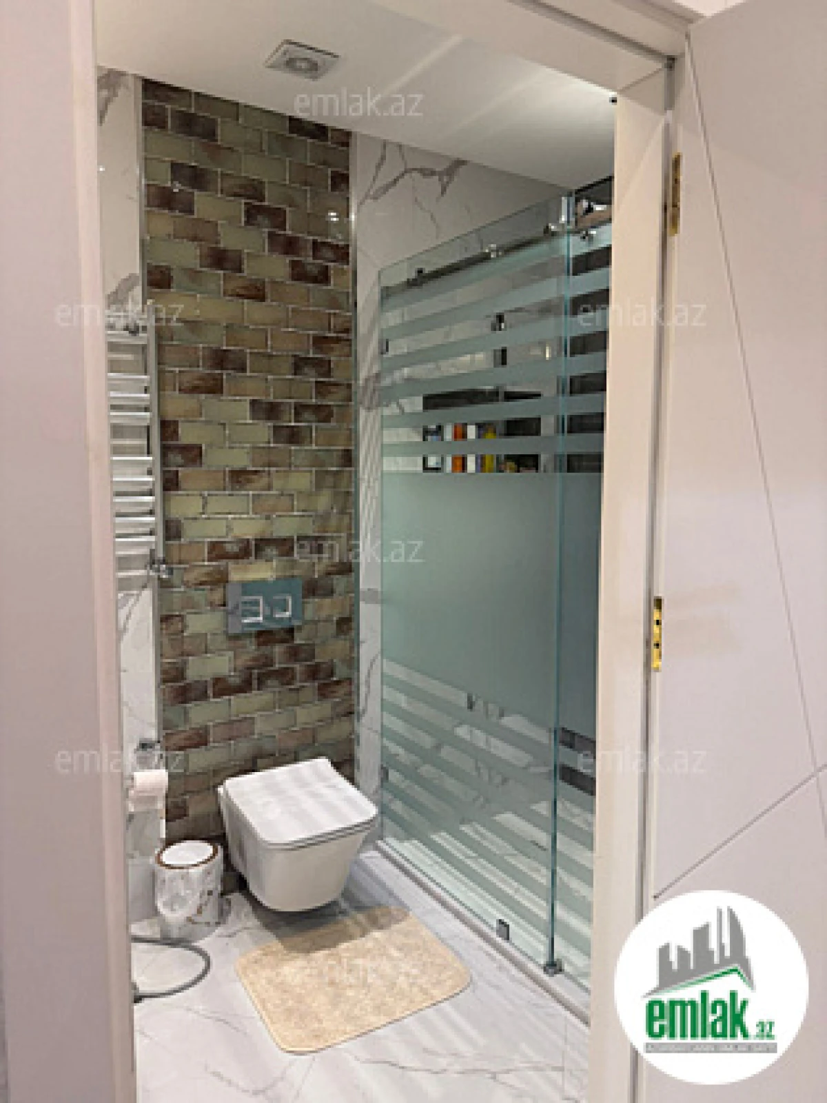 Satılır 3 otaqlı yeni tikili 132 m²